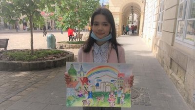 Учні мистецьких шкіл Львова малювали для дітей із малозабезпечених родин та сиріт