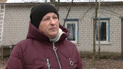 У селі на Чернігівщині волонтери з "Добробату" відновлюють клуб та 18 будинків, які були пошкоджені під час бойових дій У селі на Чернігівщині волонтери з "Добробату" відновлюють клуб та 18 будинків, які були пошкоджені під час бойових дій