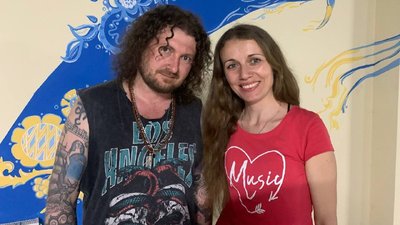 Український співак Саша Чемеров із джазменами побував із доброчинним концертом на допомогу "азовцям" у Черкасах Український співак Саша Чемеров із джазменами побував із доброчинним концертом на допомогу "азовцям" у Черкасах