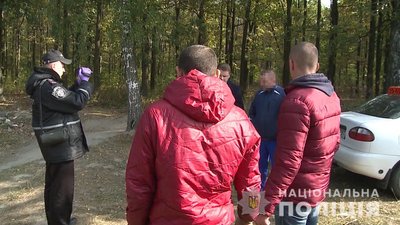 До довічного ув’язнення засудили трьох чоловків, які у 2015 році вбили водія таксі До довічного ув’язнення засудили трьох чоловків, які у 2015 році вбили водія таксі