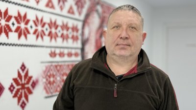 Видалили пухлину розміром з м'яч: у Львові медики врятували чоловіка від ампутації ноги
