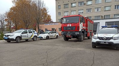 Чи поступаються водії у Кропивницькому пожежним, перевіряли рятувальники та поліція