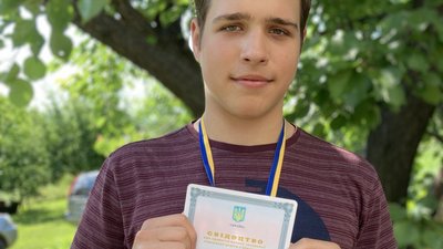 Готувалися під обстрілами: харківські школярі розказали, як склали на "відмінно" національний тест Готувалися під обстрілами: харківські школярі розказали, як склали на "відмінно" національний тест