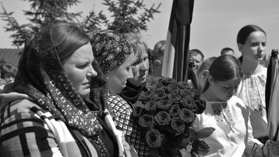У Луцькій громаді попрощалися із загиблим на Донеччині 38-річним захисником Анатолієм Левчуком У Луцькій громаді попрощалися із загиблим на Донеччині 38-річним захисником Анатолієм Левчуком