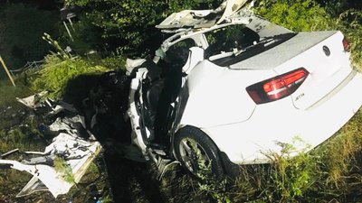 На Прикарпатті у ДТП загинув водій легковика. Що відомо На Прикарпатті у ДТП загинув водій легковика. Що відомо