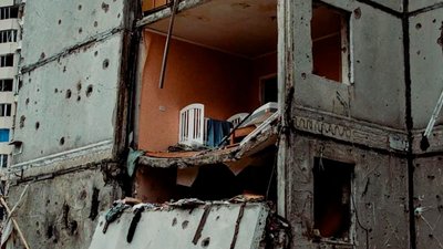 "Ми залишились без нічого": історія чернігівки, що втратила житло після авіаудару на Чорновола "Ми залишились без нічого": історія чернігівки, що втратила житло після авіаудару на Чорновола