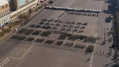 В Харкові прощаються із загиблими в катастрофі Ан-26. Онлайн-трансляція В Харкові прощаються із загиблими в катастрофі Ан-26. Онлайн-трансляція