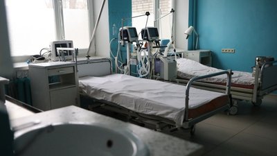 Тиждень працюють, два - на обсервації: як працюватимуть медики 8-ї лікарні