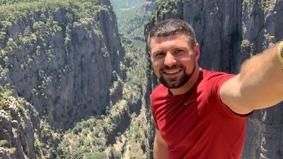 "Він дуже турбувався за Україну" "Він дуже турбувався за Україну"