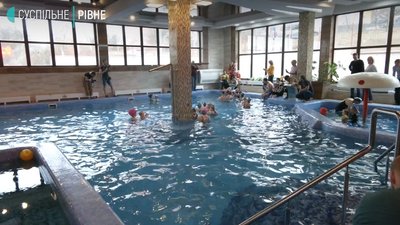 Діти води: у Рівному відбувся турнір з плавання серед немовлят
