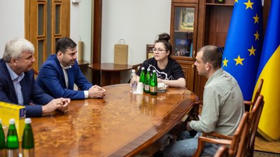 Операція по поверненню в Україну доньки військових з Маріуполя тривала понад місяць — Лубінець