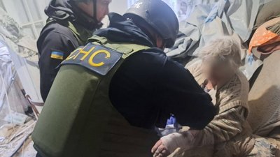 Нікопольщина, обстріли, поранено жінку