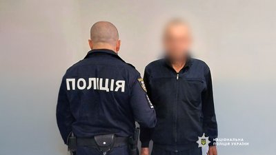 Наркотики на Чернігівщині: затримали 58-річного чоловіка, який збував наркотики