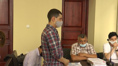 Справа Астанова: адвокати просять відпустити обвинуваченого у вбивстві під нічний арешт Справа Астанова: адвокати просять відпустити обвинуваченого у вбивстві під нічний арешт