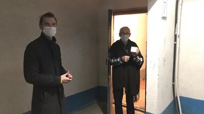 У Запоріжжі працює соціальна доставка ліків та продуктів