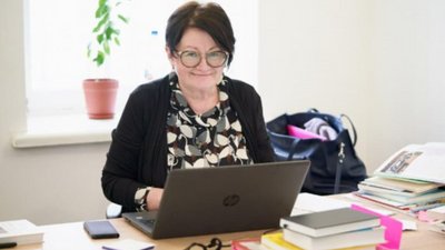 Виробництво книжок падає у зв’язку з різким падінням платоспроможного попиту Виробництво книжок падає у зв’язку з різким падінням платоспроможного попиту
