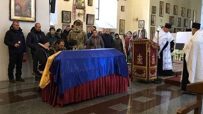 "Нікого не боявся і був сміливим": у Полтаві попрощалися із загиблим воїном Ігорем Гаращенком
