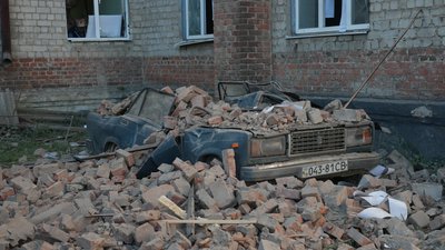 Дитяча рація, в якій застряг російський уламок