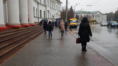 Кінотеатри, кав’ярні, автобуси: що відомо про карантинні обмеження на Полтавщині від 6 грудня Кінотеатри, кав’ярні, автобуси: що відомо про карантинні обмеження на Полтавщині від 6 грудня