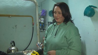 Жителька Маріуполя зараз живе з родиною в орендованому будинку на Хмельниччині Жителька Маріуполя зараз живе з родиною в орендованому будинку на Хмельниччині