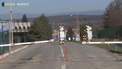 Всі КПП на Закарпатті працюють в штатному режимі