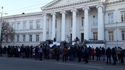 Акція протесту щодо забудови біля Прирічкового парку Акція протесту щодо забудови біля Прирічкового парку