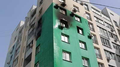 У Харкові загасили пожежу в дев'ятиповерхівці: внаслідок задимлення евакуювали 10 мешканців У Харкові загасили пожежу в дев'ятиповерхівці: внаслідок задимлення евакуювали 10 мешканців