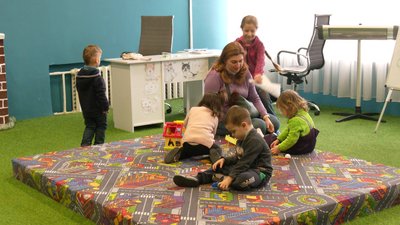 Як в Івано-Франківську працює дитячий простір від UNICEF "Спільно" Як в Івано-Франківську працює дитячий простір від UNICEF "Спільно"