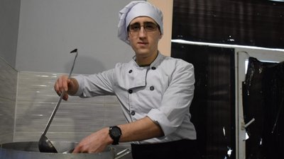 "Пощастило знайти пляшку води, з якою трималися разом з побратимами добу". Історія закарпатського прикордонника Іллі "Пощастило знайти пляшку води, з якою трималися разом з побратимами добу". Історія закарпатського прикордонника Іллі
