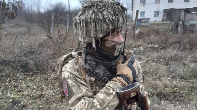 Замінований шлях та засідки: як минули навчання одеських курсантів-десантників Замінований шлях та засідки: як минули навчання одеських курсантів-десантників