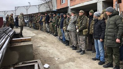 Там, ближче до фронту, дуже тісно переплітається життя і смерть, — журналістка і волонтерка Анастасія Сбродова Там, ближче до фронту, дуже тісно переплітається життя і смерть, — журналістка і волонтерка Анастасія Сбродова