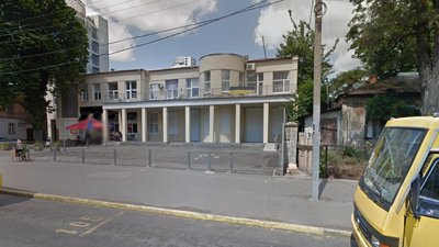 На Успенській площі у Дніпрі знесли історичну будівлю