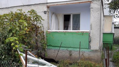 На Хмельниччині стався вибух у квартирі п'ятиповерхівки, травмувалися двоє людей