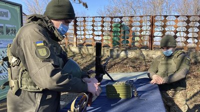 Під Одесою пройшли спеціальні тренування кулеметників. ФОТО Під Одесою пройшли спеціальні тренування кулеметників. ФОТО