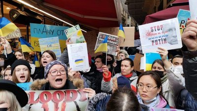 У Стамбулі противники війни влаштували акцію протесту під російським посольством