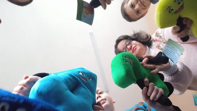 Як плюшеві зайці та синтепонові слони зцілюють від війни дитячі серця Як плюшеві зайці та синтепонові слони зцілюють від війни дитячі серця