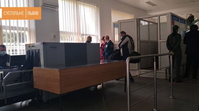 Піший перетин кордону. Фоторепортаж із пункту пропуску "Шегині" Піший перетин кордону. Фоторепортаж із пункту пропуску "Шегині"
