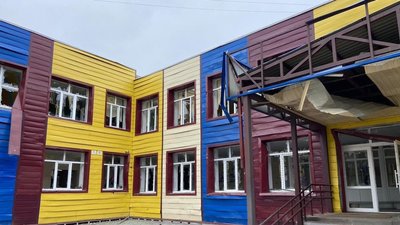 Руйнування на Донеччині. Війська РФ обстріляли Торецьк, Бахмут та ще десять населених пунктів Руйнування на Донеччині. Війська РФ обстріляли Торецьк, Бахмут та ще десять населених пунктів
