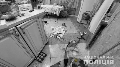 Грабували оселі та били людей: на Одещині затримали групу Грабували оселі та били людей: на Одещині затримали групу