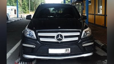 Житомирські прикордонники затримали росіянина на краденому авто