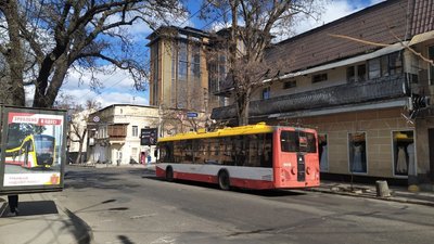 Закриті банки й відкриті магазини. Яка обстановка в Одесі