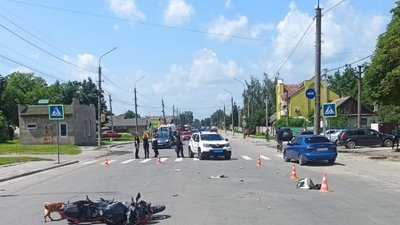 Минулого року в ДТП загинуло більше людей, ніж у 2022. Фото: поліція Хмельницької області Минулого року в ДТП загинуло більше людей, ніж у 2022. Фото: поліція Хмельницької області