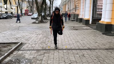 "Це не завадить мені жити": історія бійця з Полтавщини, який втратив ногу в боях на Донбасі "Це не завадить мені жити": історія бійця з Полтавщини, який втратив ногу в боях на Донбасі