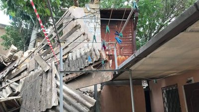 В Одесі обвалилася частина будинку. Сусіди хвилюються за власне життя В Одесі обвалилася частина будинку. Сусіди хвилюються за власне життя