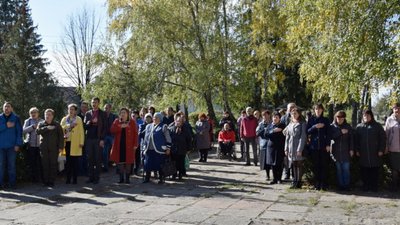 Стелу борцям за волю і незалежність України відкрили в громаді на Черкащині Стелу борцям за волю і незалежність України відкрили в громаді на Черкащині