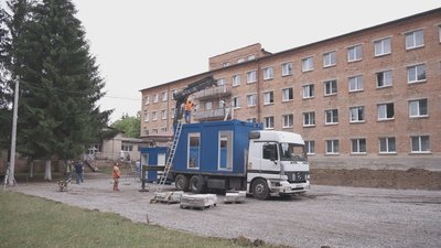 На Вінниччині на території психоневрологічного пансіонату встановлюють модульні будинки для переселенців