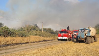За добу на Харківщині гасили 20 пожеж сухостою