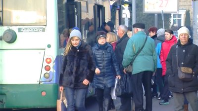 Е-квиток у Луцьку. Від готівки не відмовились Е-квиток у Луцьку. Від готівки не відмовились
