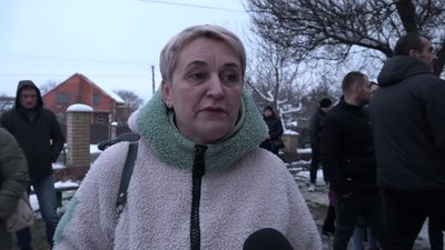 У Сінгурах під Житомиром місцеві жителі цілодобово чергують під опломбованою церквою. Що відомо про конфлікт У Сінгурах під Житомиром місцеві жителі цілодобово чергують під опломбованою церквою. Що відомо про конфлікт