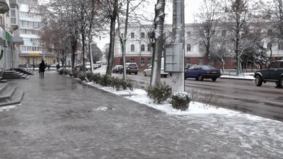 В Житомирі для утримання доріг взимку заготовлений весь необхідний обсяг піщано-соляної суміші
